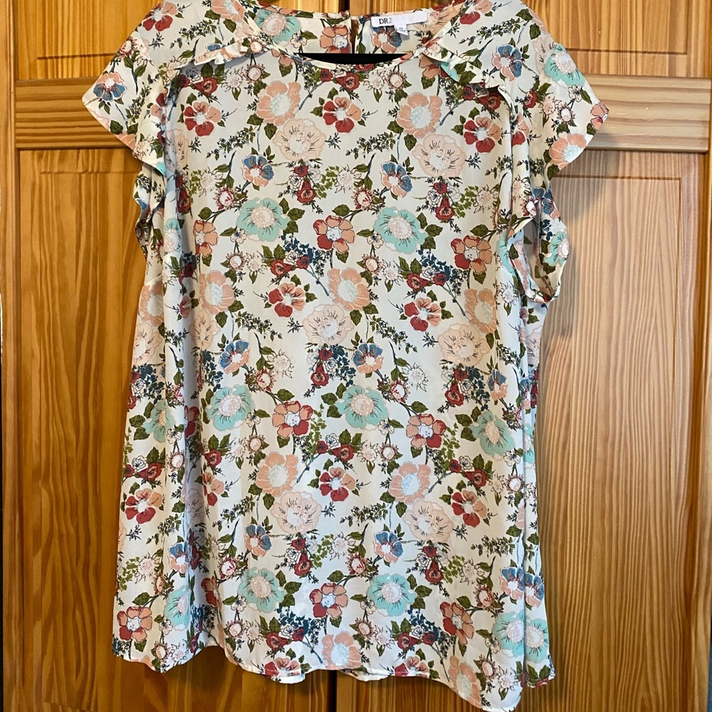 Flowy spring top